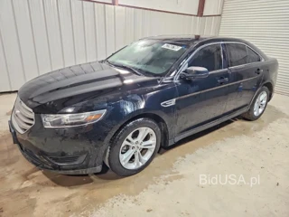 FORD TAURUS SE
