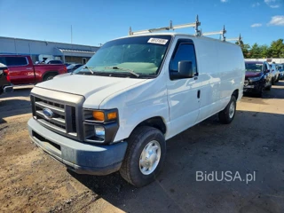 FORD ECONOLINE E250 VAN