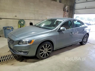 VOLVO S60 PLATINUM