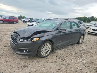 FORD FUSION SE PHEV