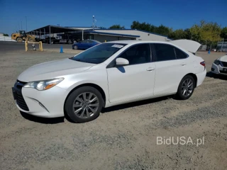 TOYOTA CAMRY XLE