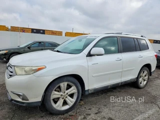 TOYOTA HIGHLANDER LIMITED