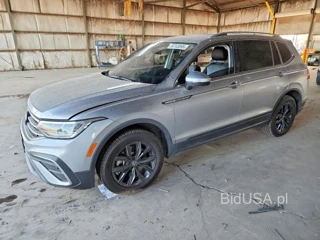 VOLKSWAGEN TIGUAN SE