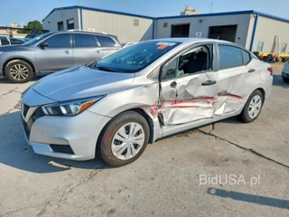 NISSAN VERSA S