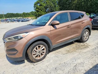 HYUNDAI TUCSON SE