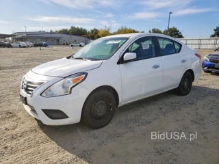 NISSAN VERSA SV
