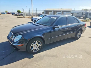 MERCEDES-BENZ E 320
