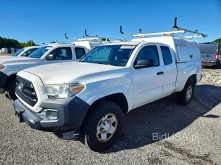 TOYOTA TACOMA SR