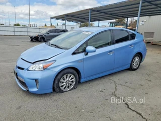 TOYOTA PRIUS PLUG-IN HYBRID BASE