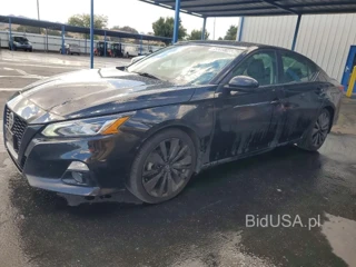 NISSAN ALTIMA SR