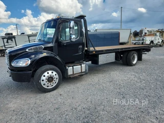 FREIGHTLINER M2 106 MEDIUM DUTY