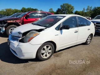 TOYOTA PRIUS BASE