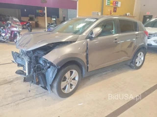 KIA SPORTAGE LX