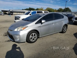 TOYOTA PRIUS THREE