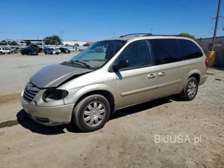 CHRYSLER TOWN & COUNTRY TOURING