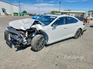 LEXUS ES 300H BASE
