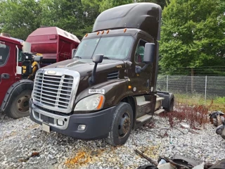 FREIGHTLINER CASCADIA 113