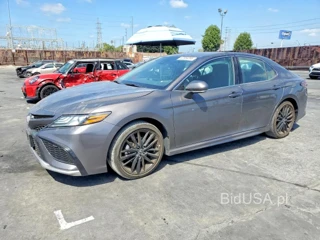 TOYOTA CAMRY XSE