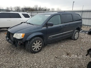 CHRYSLER TOWN & COUNTRY TOURING