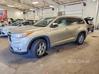 TOYOTA HIGHLANDER LIMITED PLATINUM