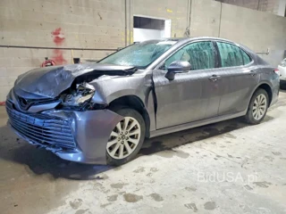 TOYOTA CAMRY HYBRID XLE
