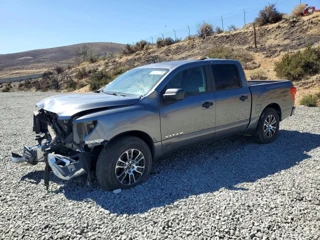 NISSAN TITAN SV