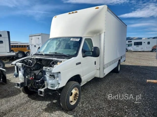 FORD ECONOLINE E450 SUPER DUTY CUTAWAY VAN