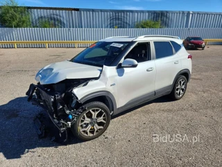 KIA SELTOS EX