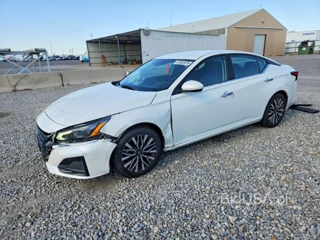 NISSAN ALTIMA SV