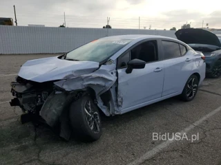 NISSAN VERSA SR