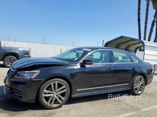 VOLKSWAGEN PASSAT S