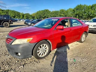 TOYOTA CAMRY XLE