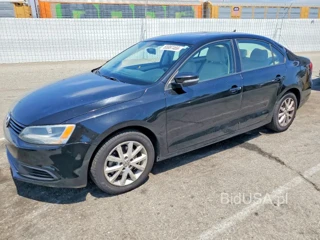 VOLKSWAGEN JETTA SE