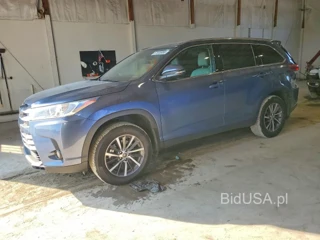 TOYOTA HIGHLANDER XLE