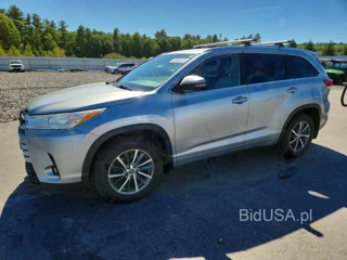 TOYOTA HIGHLANDER XLE