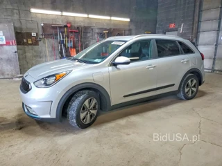 KIA NIRO LX