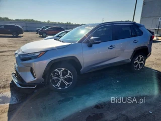 TOYOTA RAV4 XSE