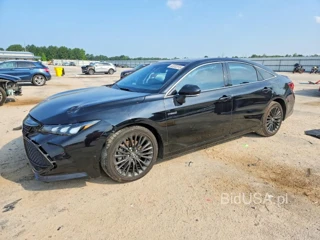 TOYOTA AVALON HYBRID XSE