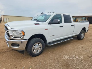 RAM 2500 TRADESMAN