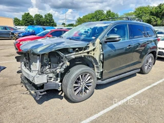 TOYOTA HIGHLANDER XLE