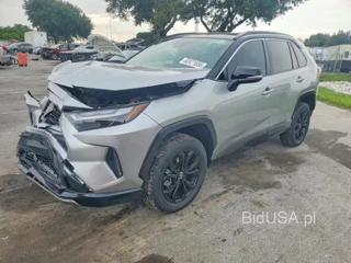 TOYOTA RAV4 XSE