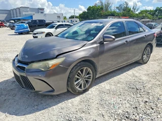 TOYOTA CAMRY SE