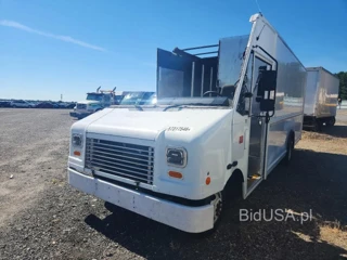 FORD ECONOLINE E450 SUPER DUTY COMMERCIAL STRIPPED CHASSIS