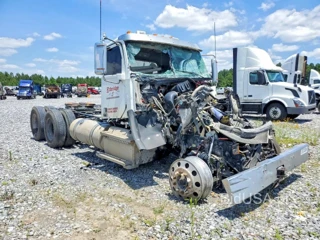 FREIGHTLINER 122SD