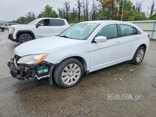 CHRYSLER 200 LX