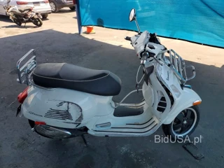 VESPA GTS 300 SUPER