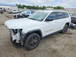 JEEP GRAND CHEROKEE L LAREDO