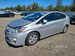 TOYOTA PRIUS THREE