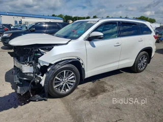 TOYOTA HIGHLANDER XLE