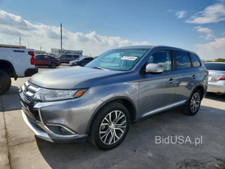 MITSUBISHI OUTLANDER SE